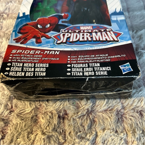 Marvel Ultimate SpidermAn Titan
Hero Series By Hasbro - Picture 4 of 4